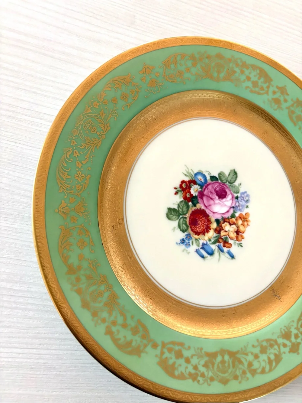 Vintage Thomas Bavaria Gold & Green Stunning Plate